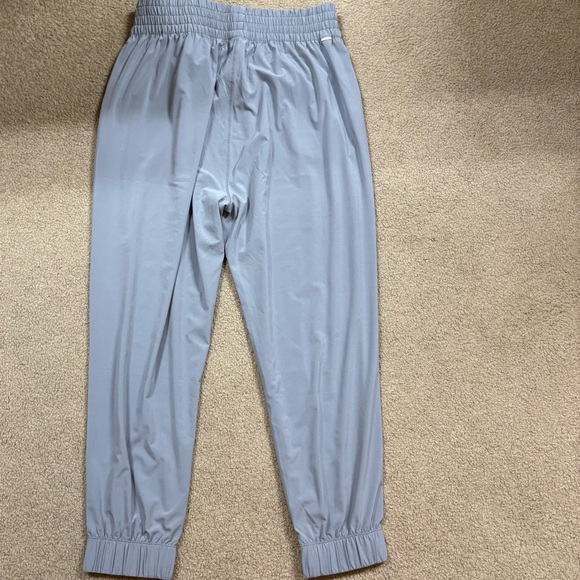 Vuori Villa Women’s Steel Gray Joggers - Picture 6 of 8